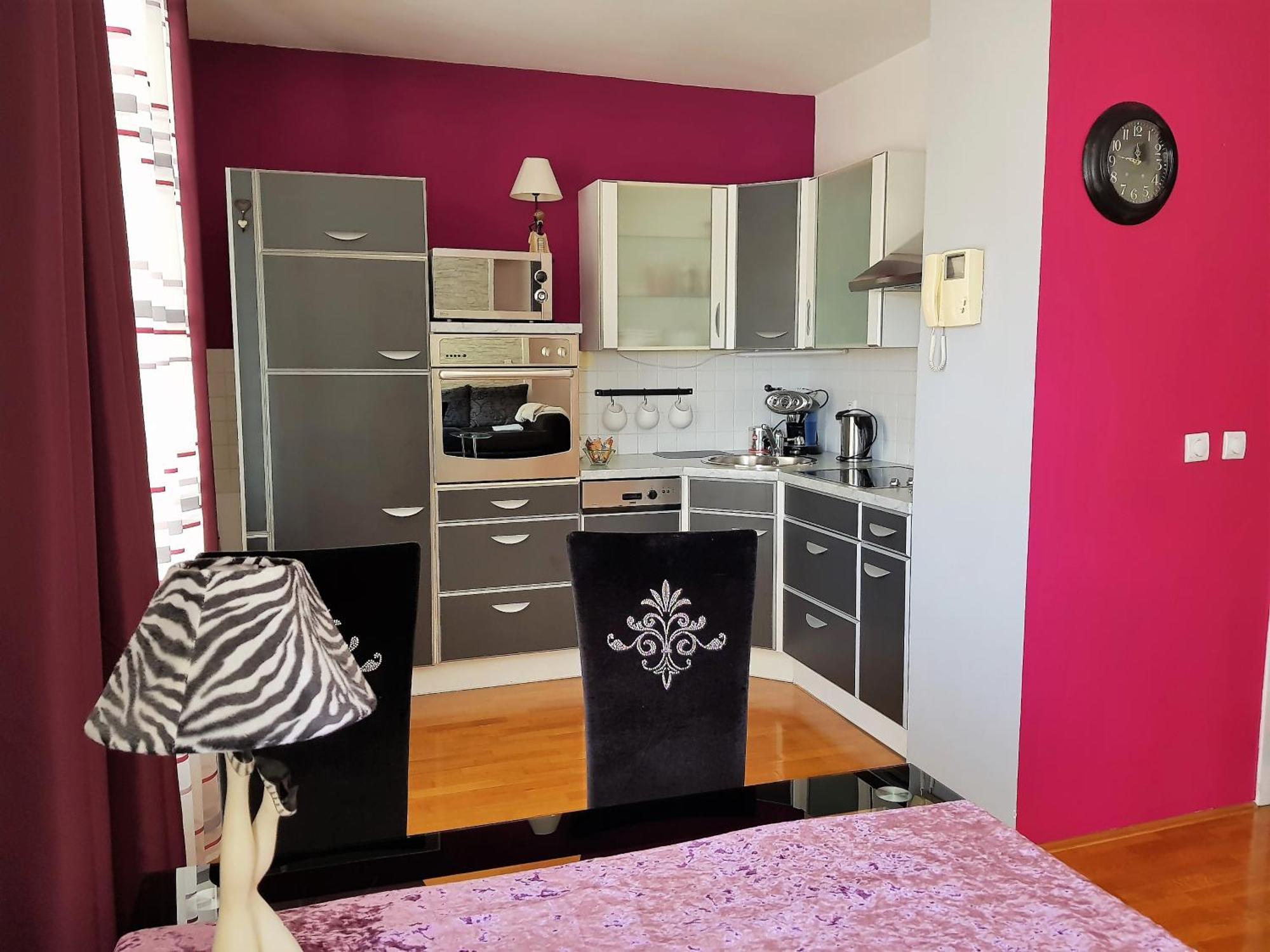 Stylish Boutique Apartment *